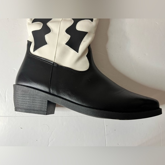 SHEIN Women’s Black & White Western Cowboy Boots Size 9 - BNWT - Picture 12 of 16